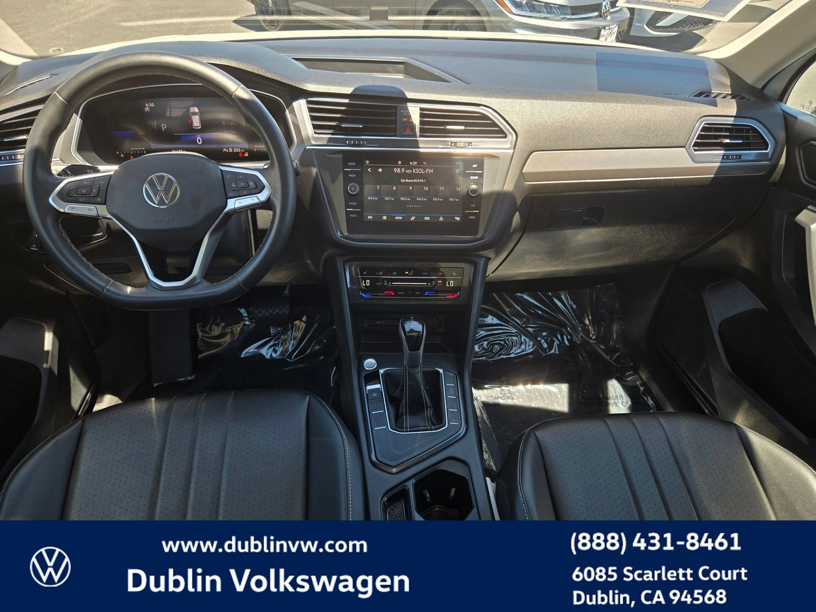 Certified 2023 Volkswagen Tiguan SE w/ Panoramic Sunroof Package FWD image 14
