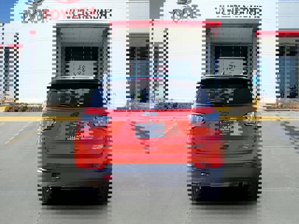 Used 2018 Jeep Compass Trailhawk w/ Leather Interior Group image 4