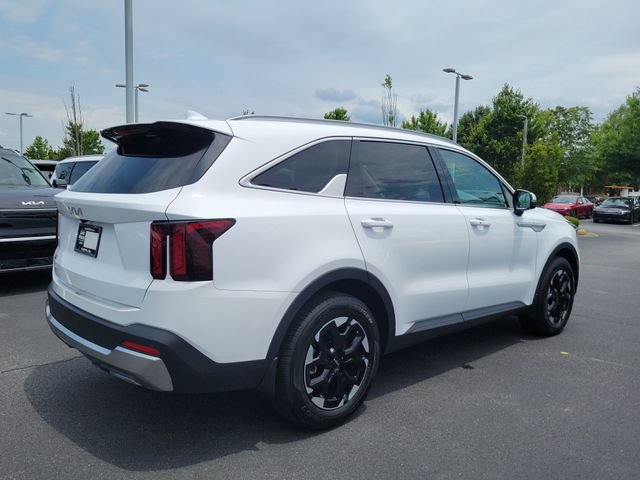 Certified 2025 Kia Sorento S FWD image 4