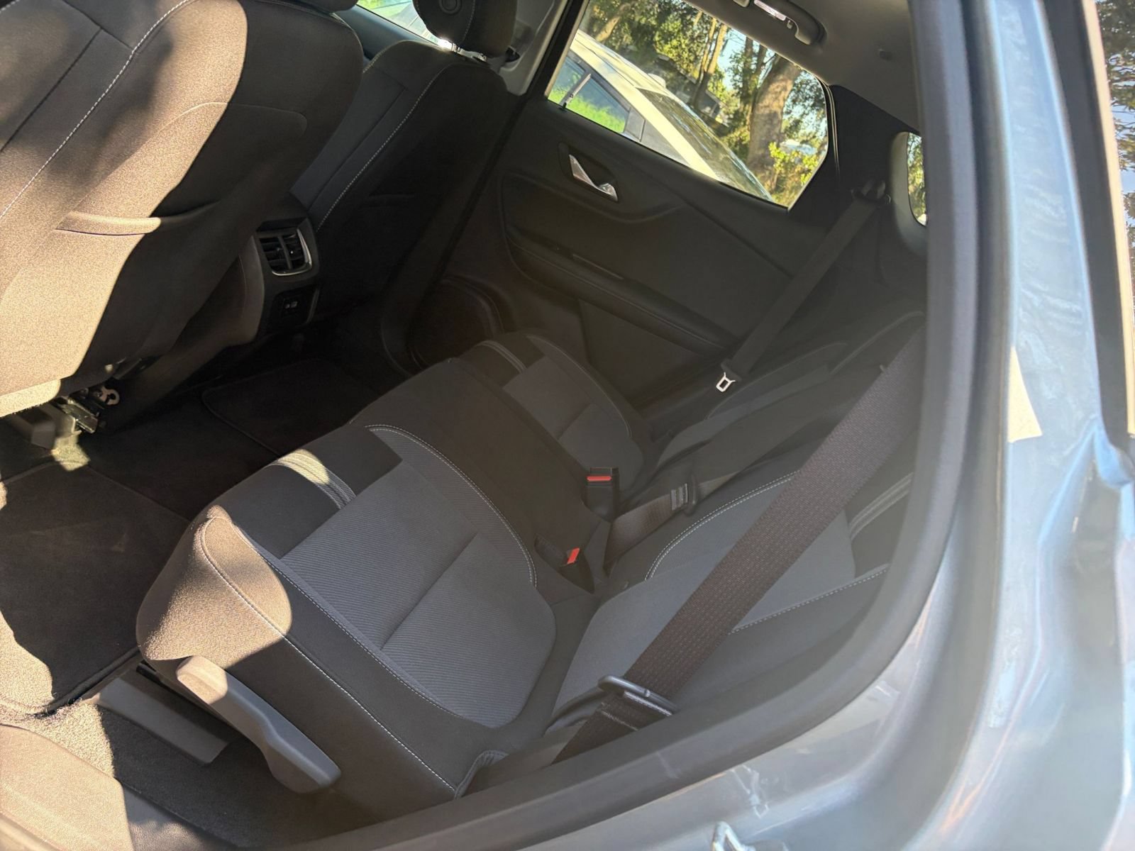 Used 2026 Chevrolet Blazer LT FWD image 25
