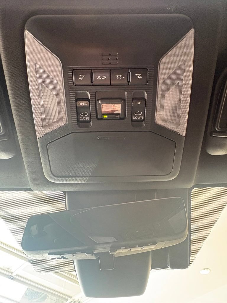 Used 2020 Toyota RAV4 XSE AWD/4WD image 28