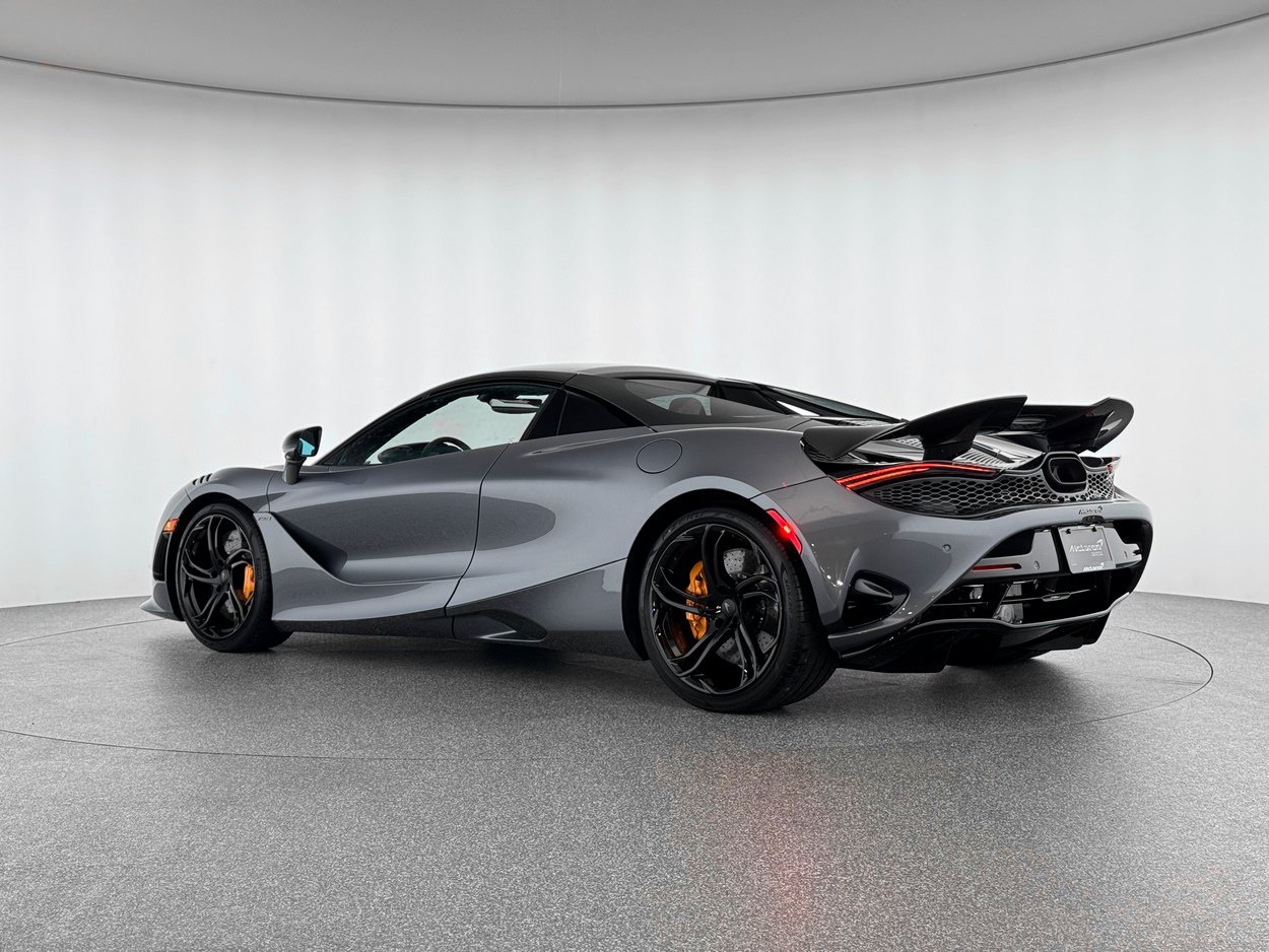 New 2026 McLaren 750S Spider RWD image 3