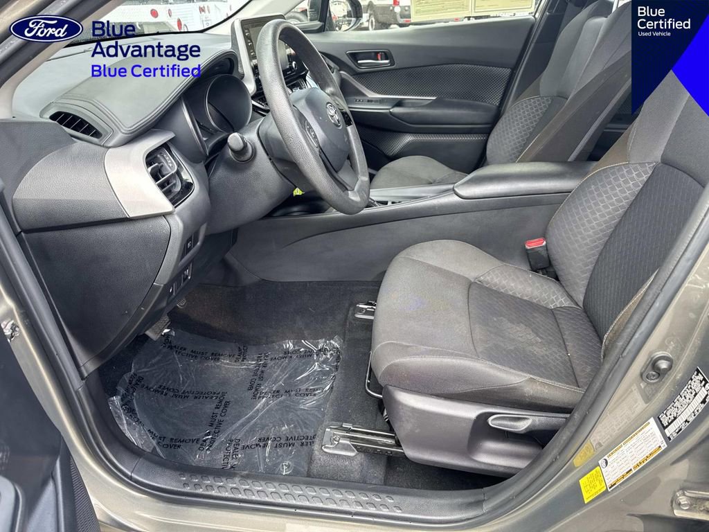 Used 2021 Toyota C-HR LE FWD image 19
