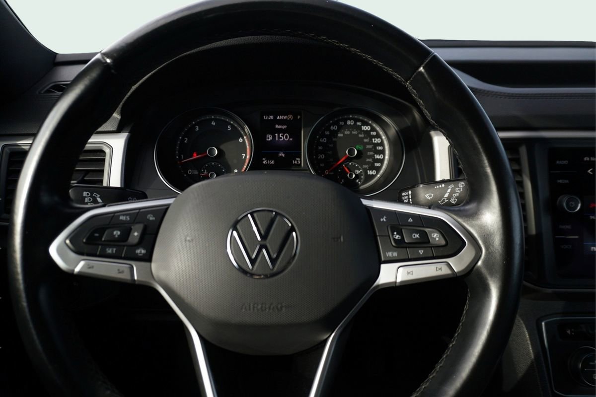 Used 2020 Volkswagen Atlas Cross Sport SE w/ Towing Package image 25