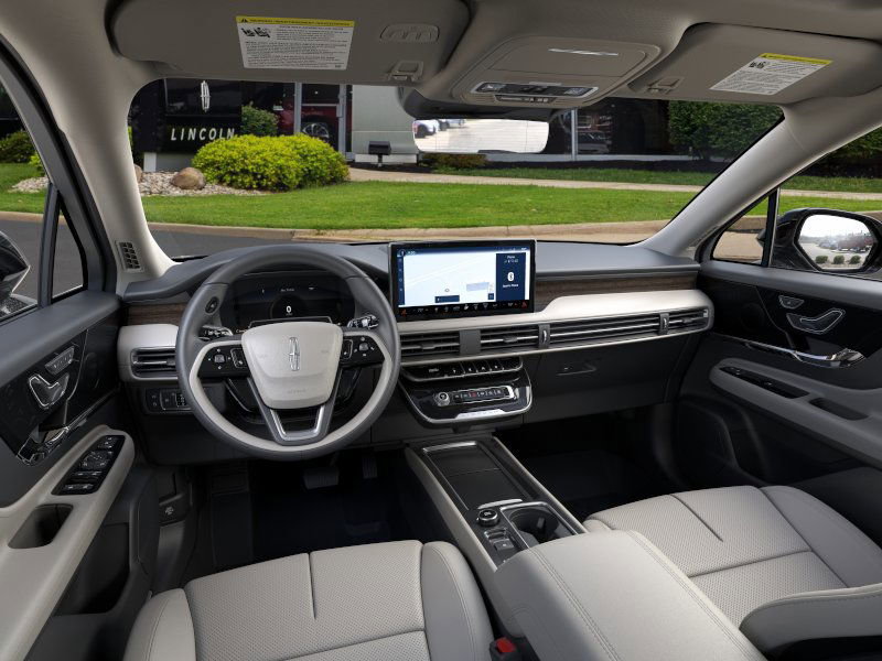 New 2026 Lincoln Corsair Grand Touring image 9