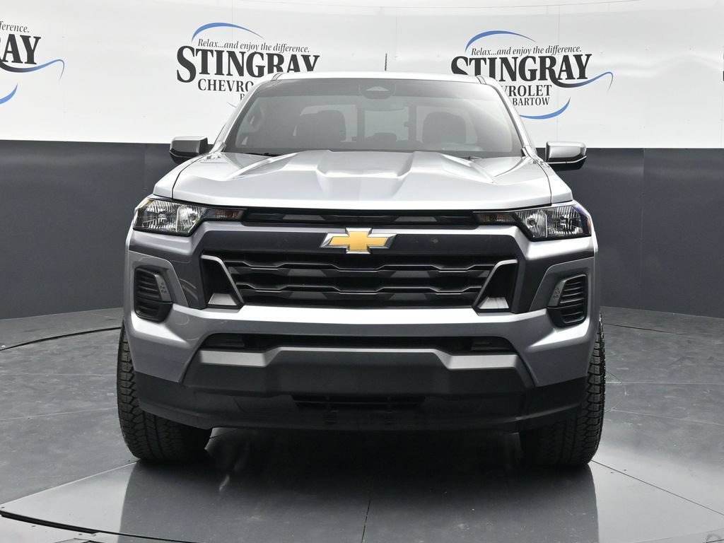 Used 2025 Chevrolet Colorado LT w/ Advanced Trailering Package RWD image 2