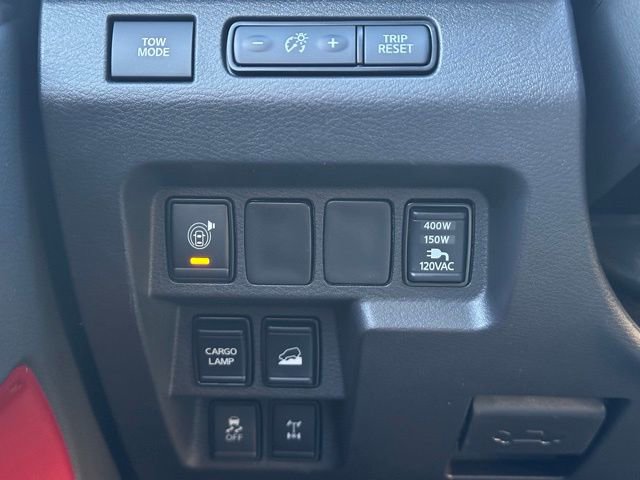 Used 2025 Nissan Frontier PRO-4X w/ Pro Convenience Package image 18