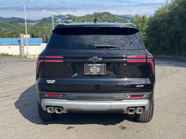 New 2027 Chevrolet Traverse Z71 w/ Enhanced Driving Package AWD/4WD image 6