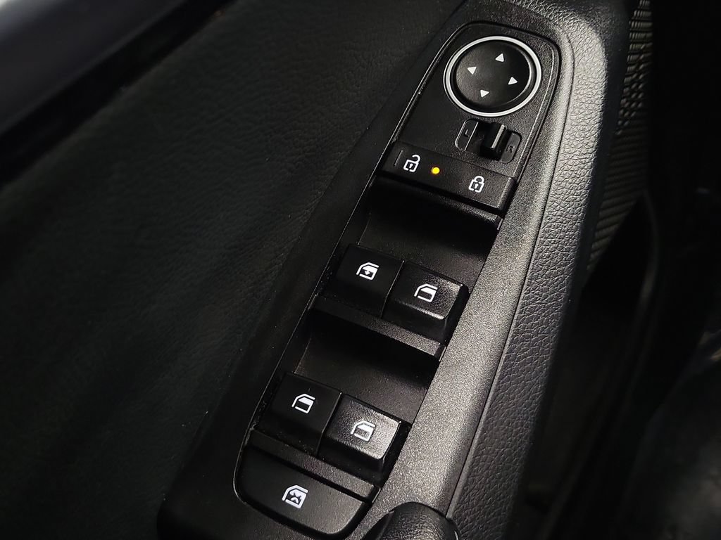 Used 2024 Kia Seltos S AWD/4WD image 16