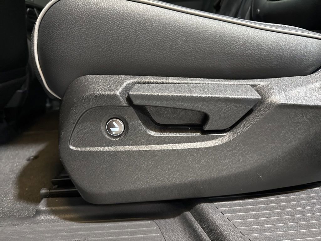 Used 2023 Honda Pilot Elite image 36