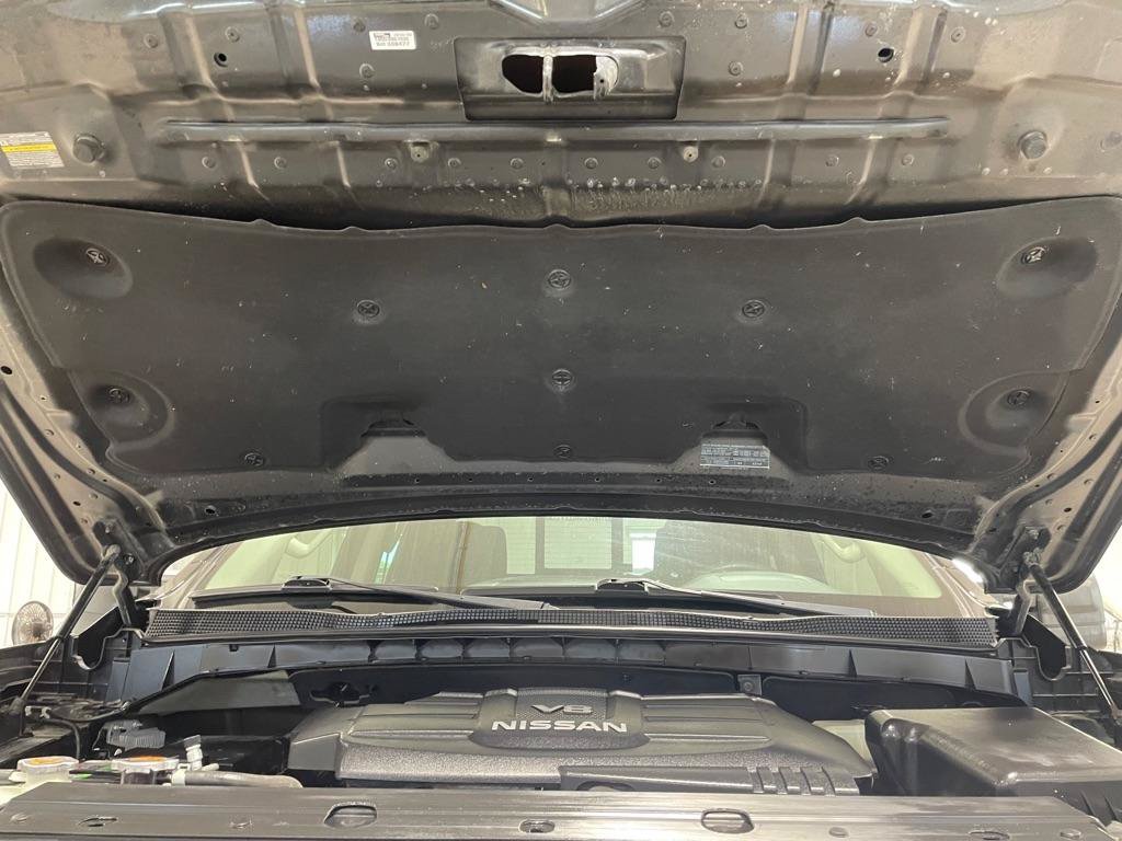 Used 2017 Nissan Titan SV AWD/4WD image 39