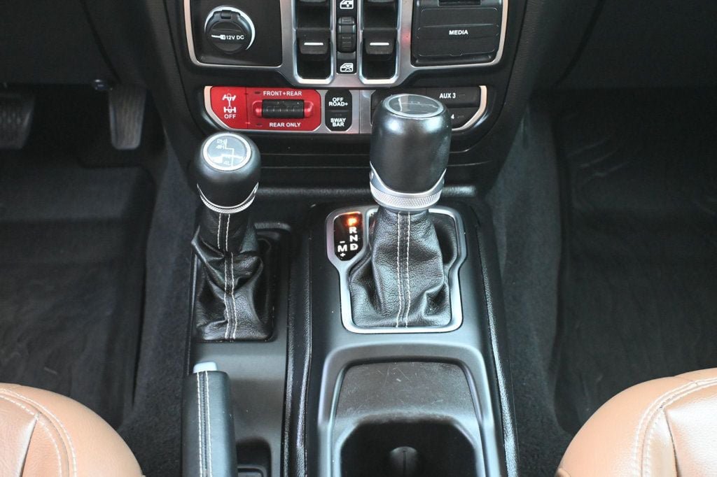 Used 2020 Jeep Gladiator Rubicon AWD/4WD image 19