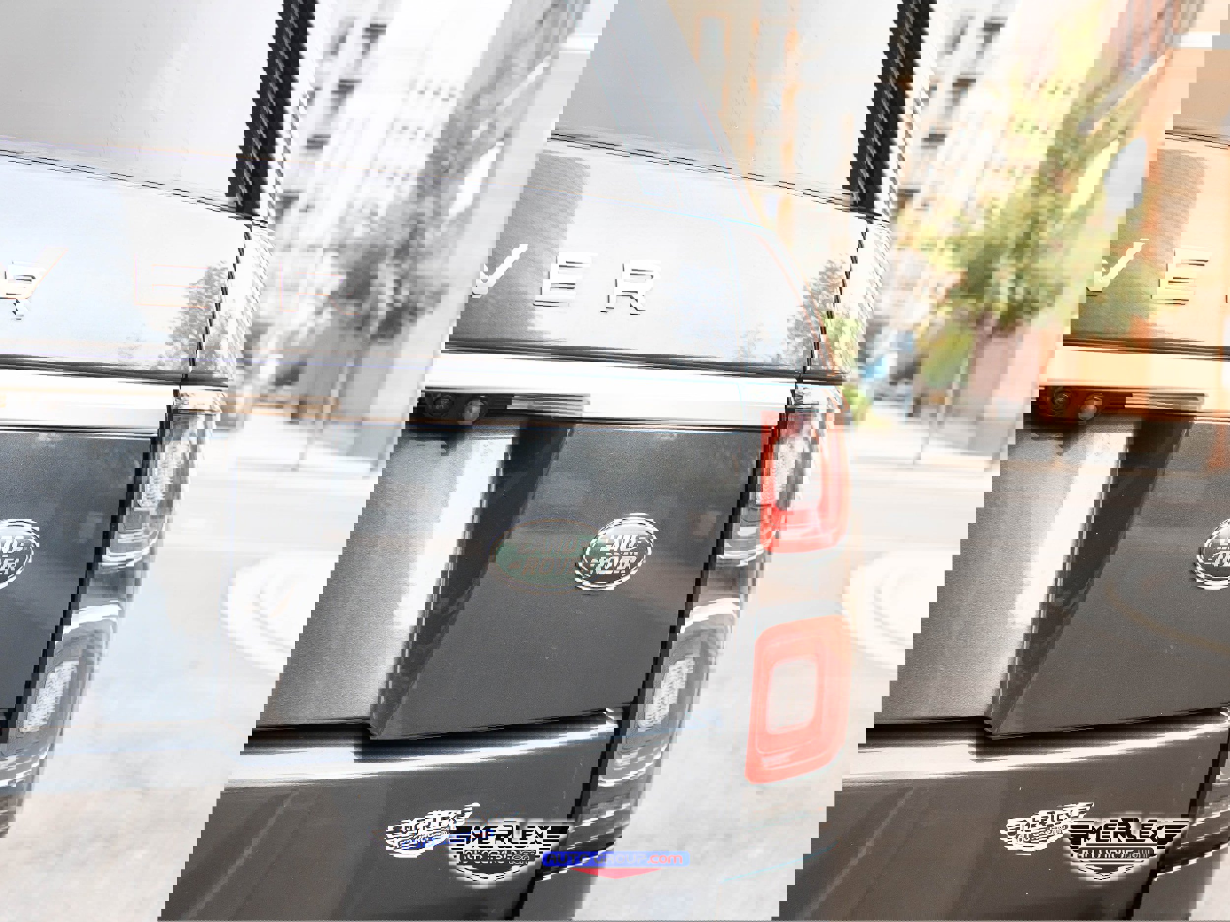 Used 2018 Land Rover Range Rover Long Wheelbase Supercharged image 52