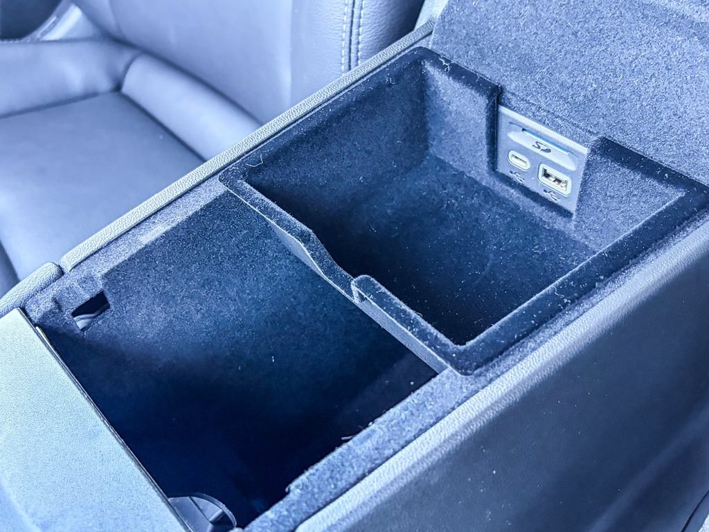 Certified 2024 Cadillac XT6 Luxury w/ LPO, Floor Liner Package AWD/4WD image 48