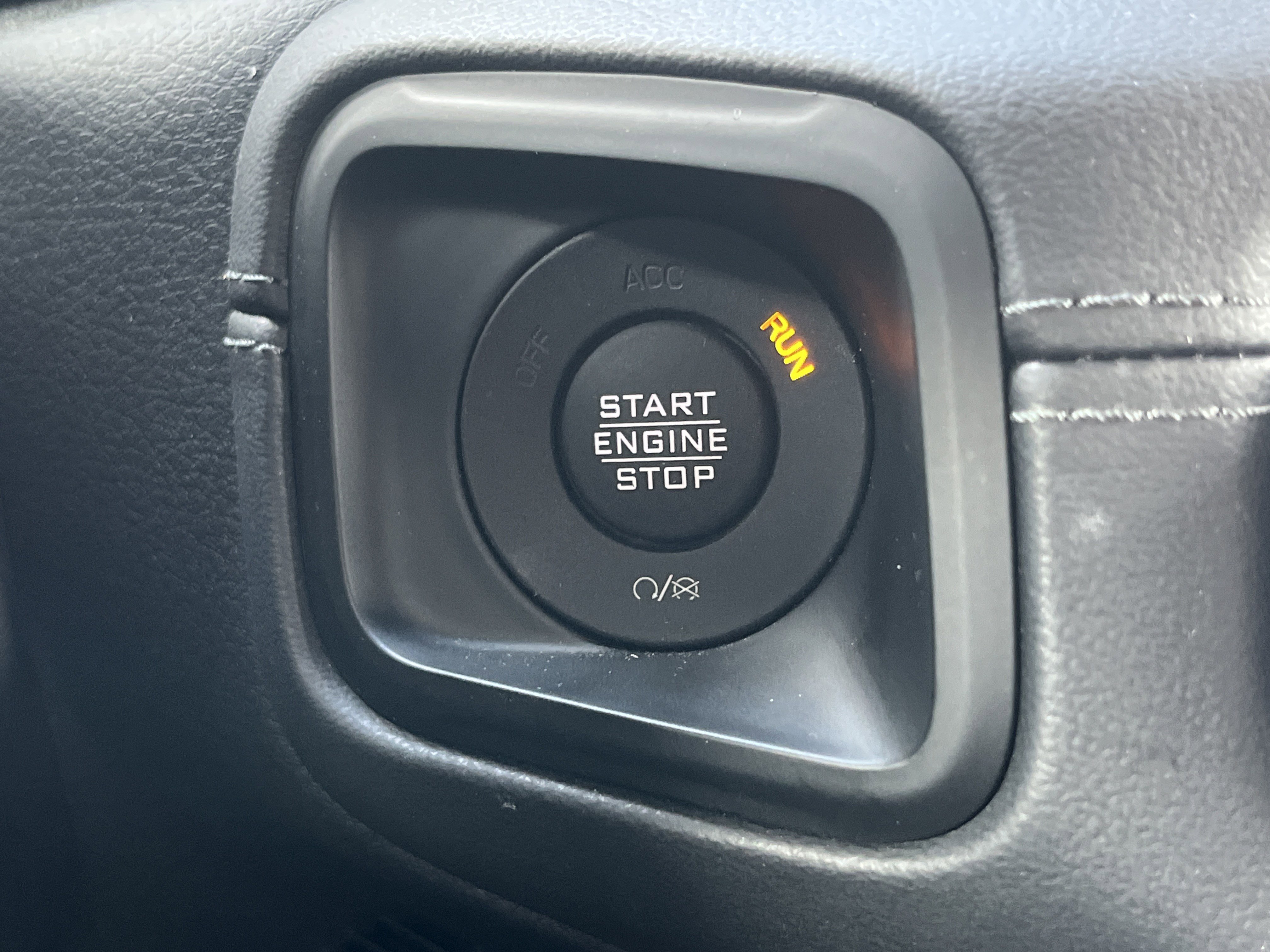 Used 2024 Jeep Wrangler Unlimited Rubicon w/ XTREMEE 35" Tire Package image 9