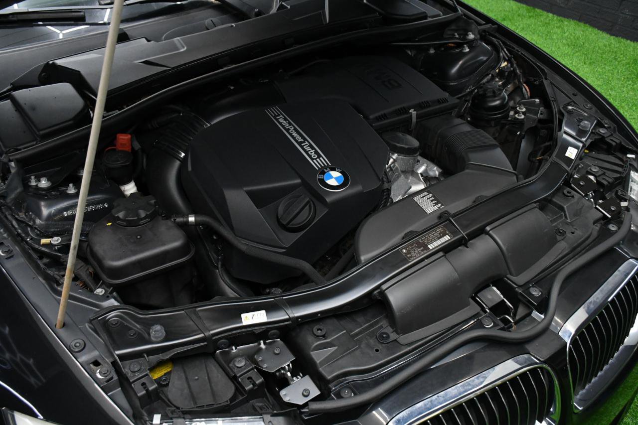 Used 2011 BMW 335i Coupe image 9