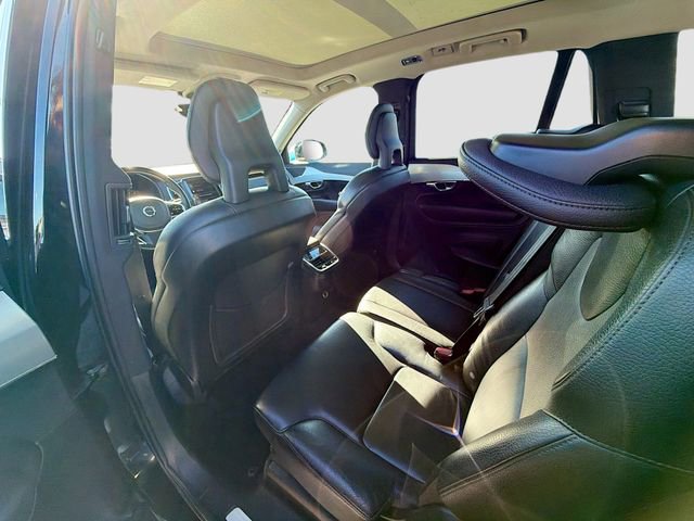Used 2017 Volvo XC90 T6 Momentum w/ Vision Package image 24