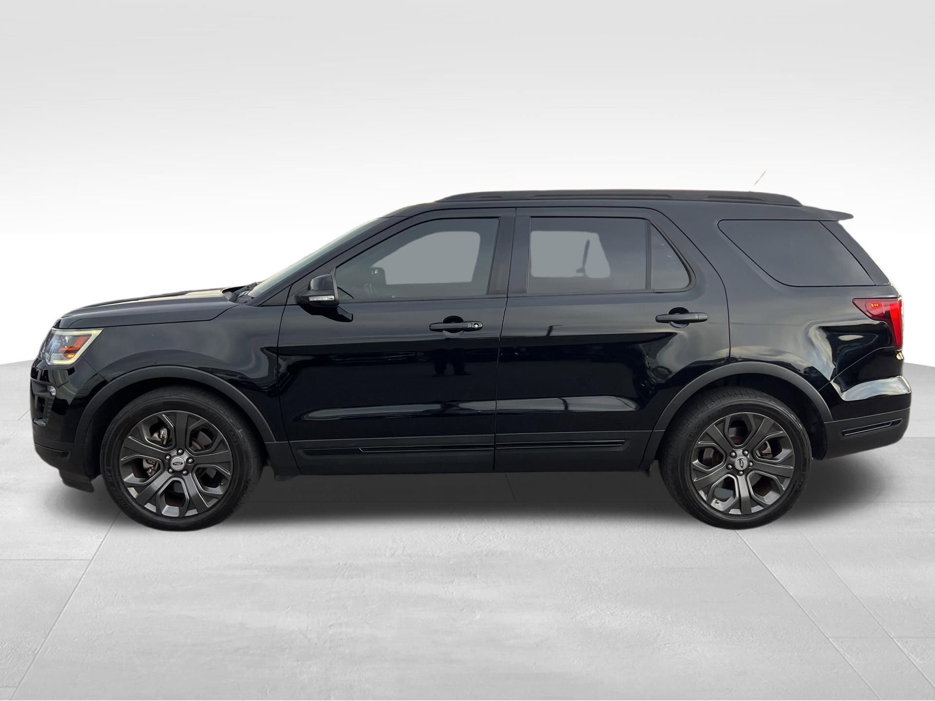 Used 2018 Ford Explorer Sport w/ Equipment Group 401A image 8