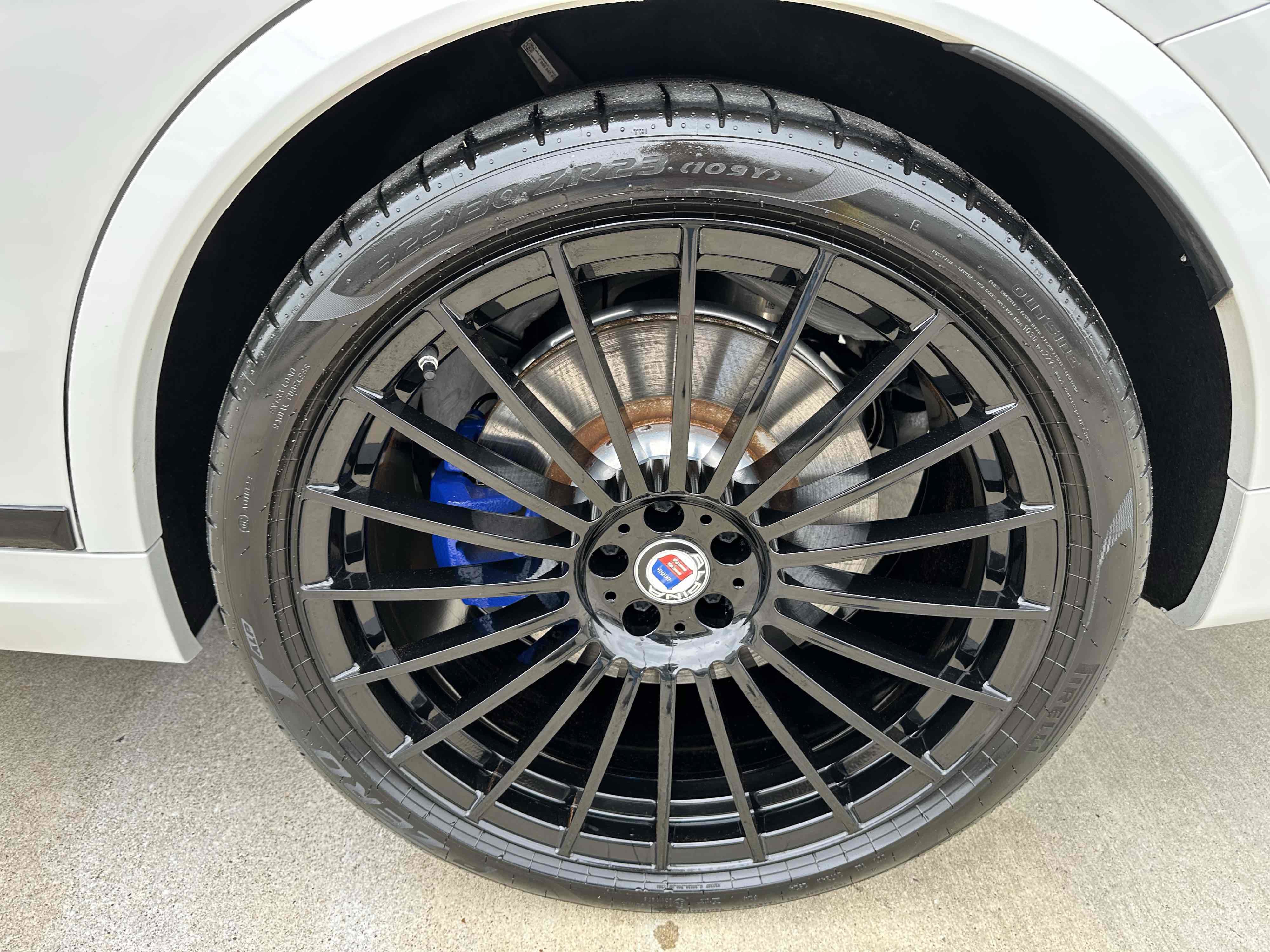 Used 2025 BMW ALPINA XB7 AWD/4WD image 31