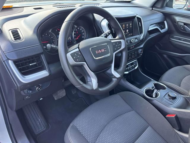 Used 2024 GMC Terrain SLE image 7