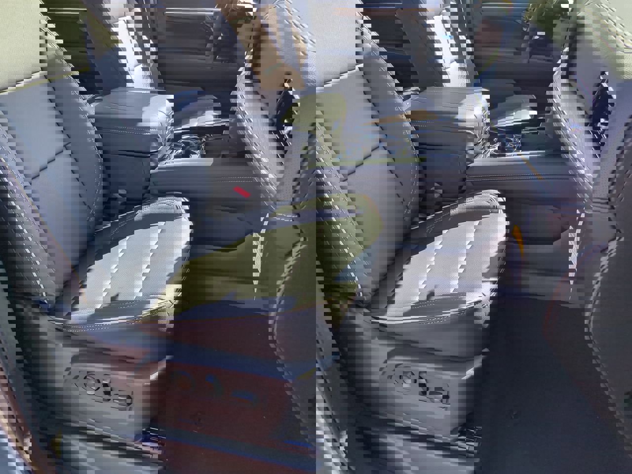 New 2026 Chevrolet Suburban Premier w/ Sun And Tow Package image 21