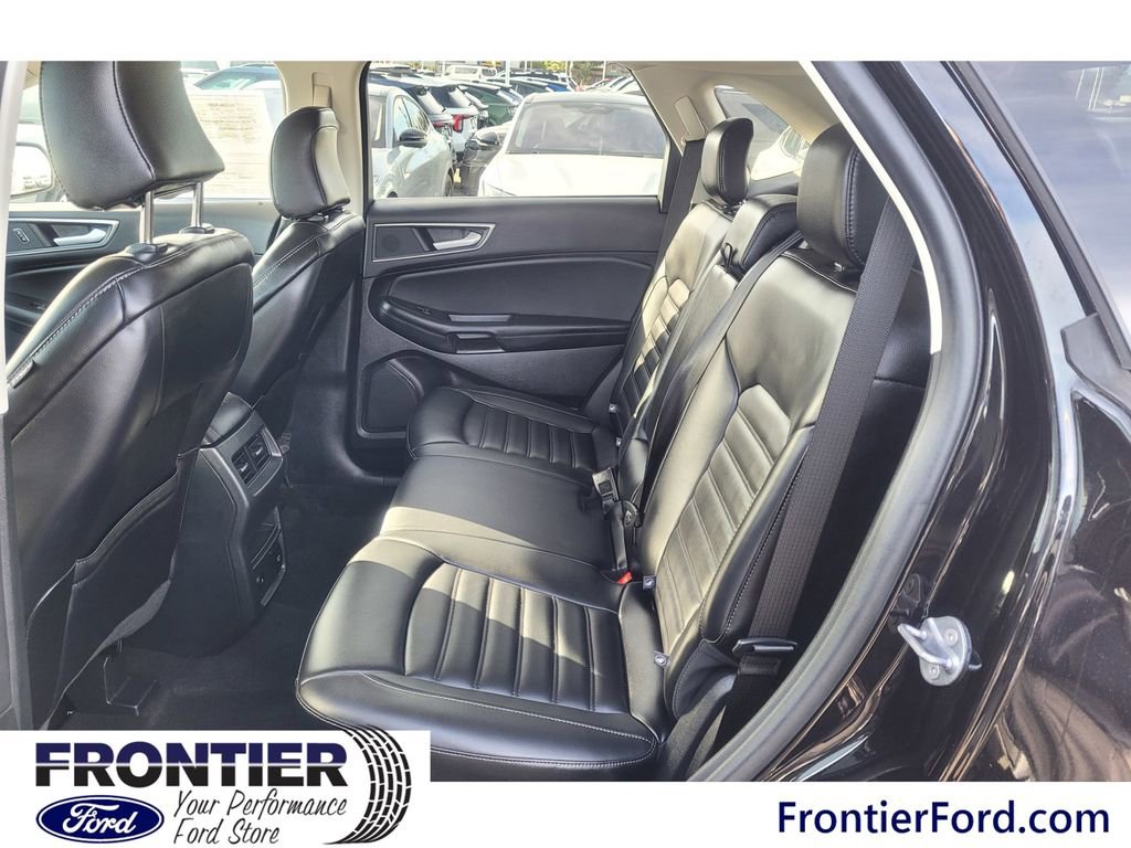 Used 2024 Ford Edge SEL w/ Convenience Package image 11