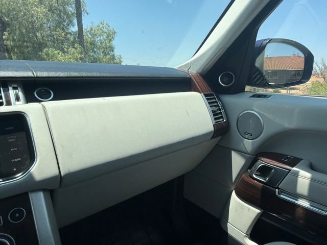 Used 2014 Land Rover Range Rover Supercharged image 29