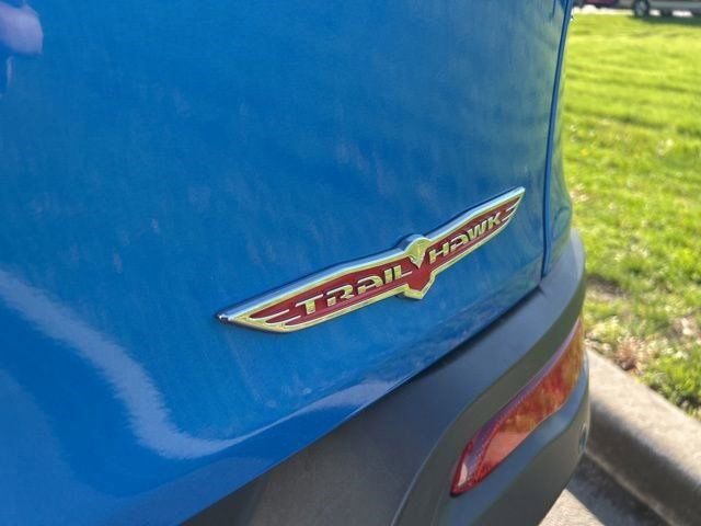 Used 2018 Jeep Cherokee Trailhawk w/ Quick Order Package 27L image 48