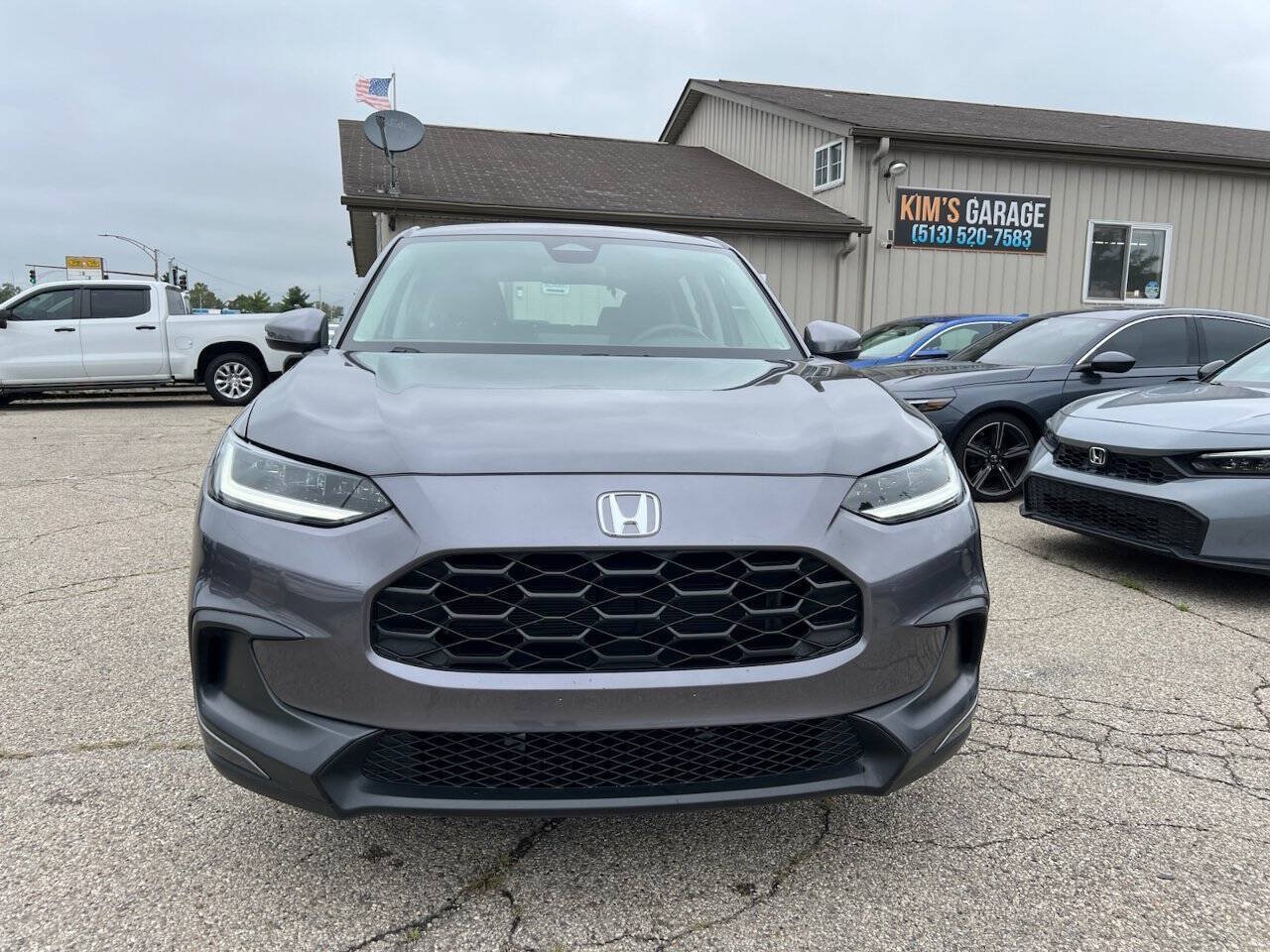 Used 2023 Honda HR-V LX image 3