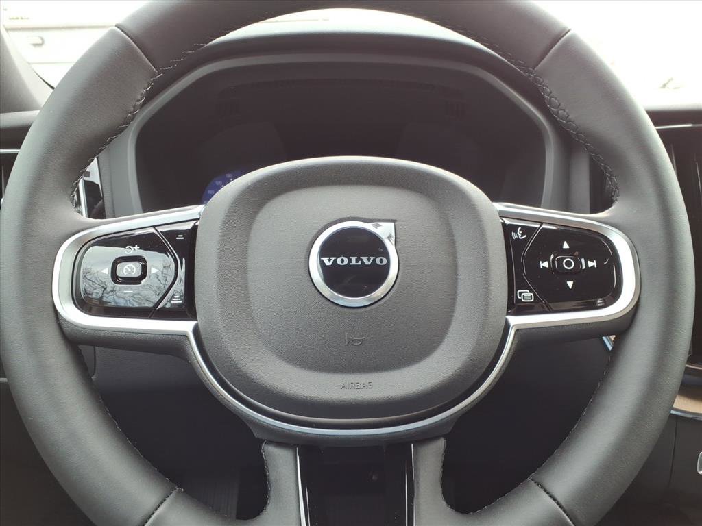 New 2026 Volvo XC60 B5 Plus w/ Protection Package Premier AWD/4WD image 22