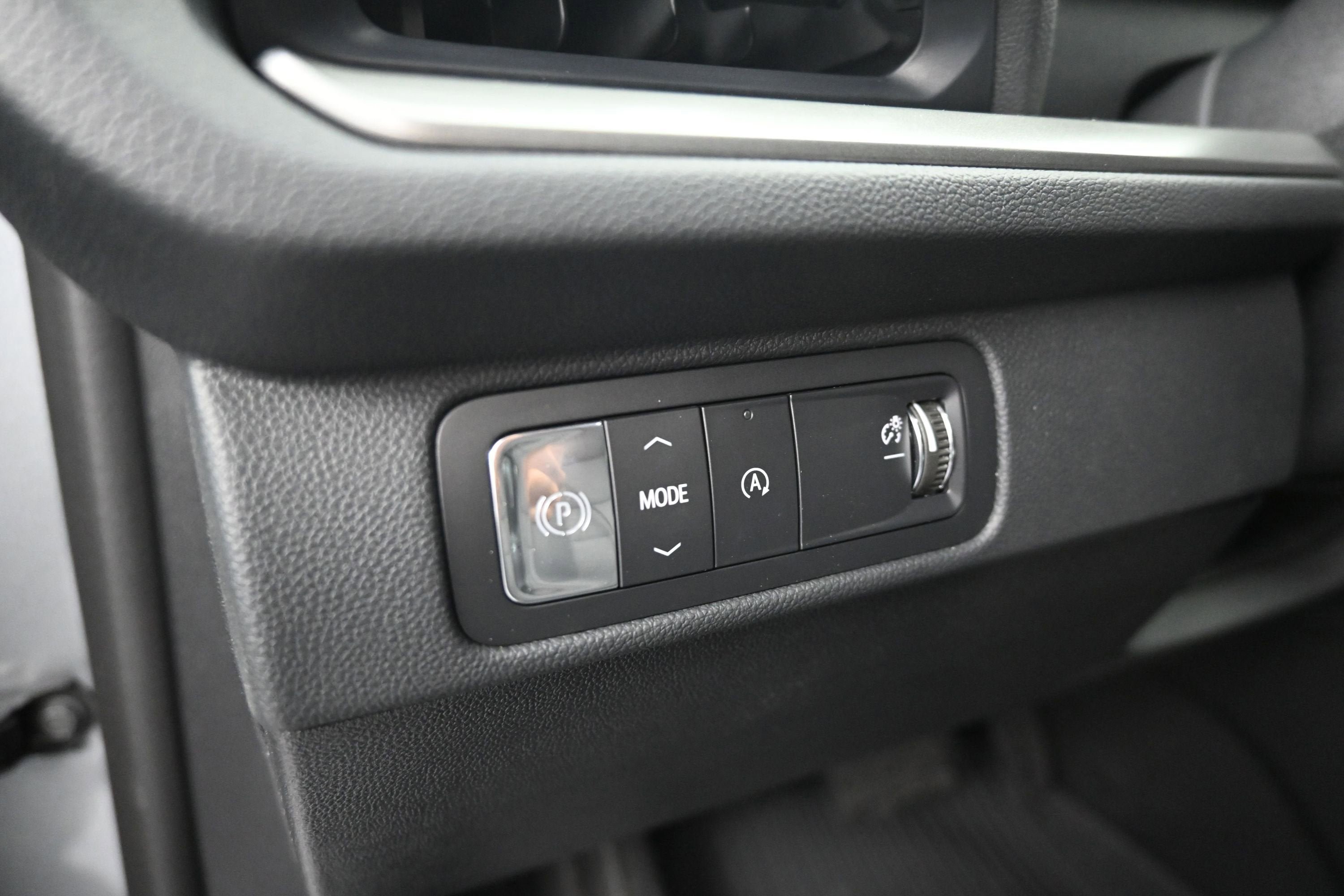 New 2026 Chevrolet Traverse LT FWD image 30