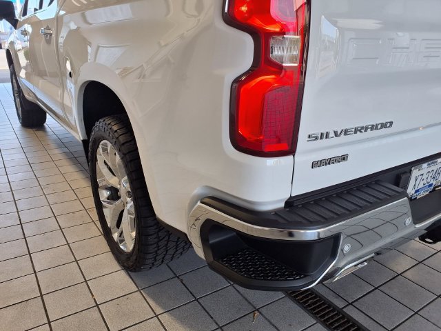 Used 2026 Chevrolet Silverado 1500 LTZ w/ LTZ Premium Package AWD/4WD image 23
