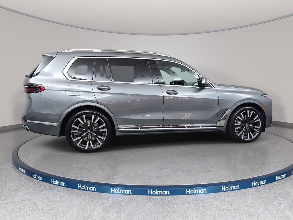 Used 2024 BMW X7 xDrive40i image 5