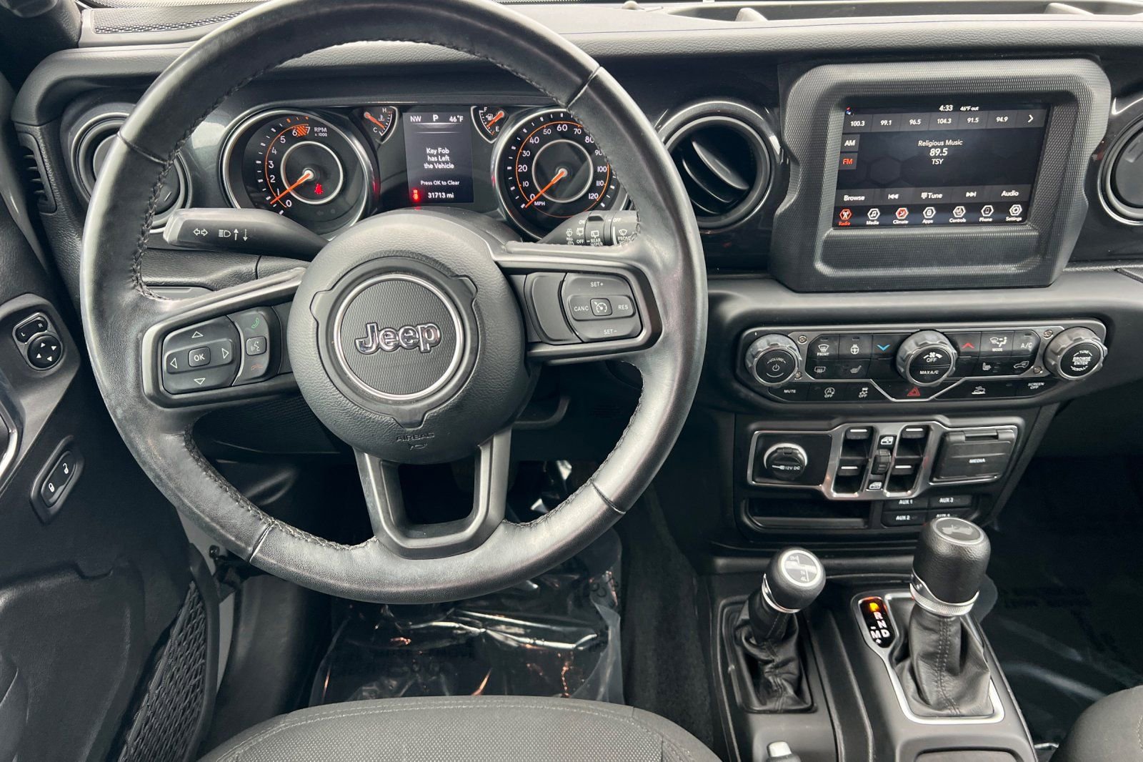 Used 2023 Jeep Wrangler Sport image 14