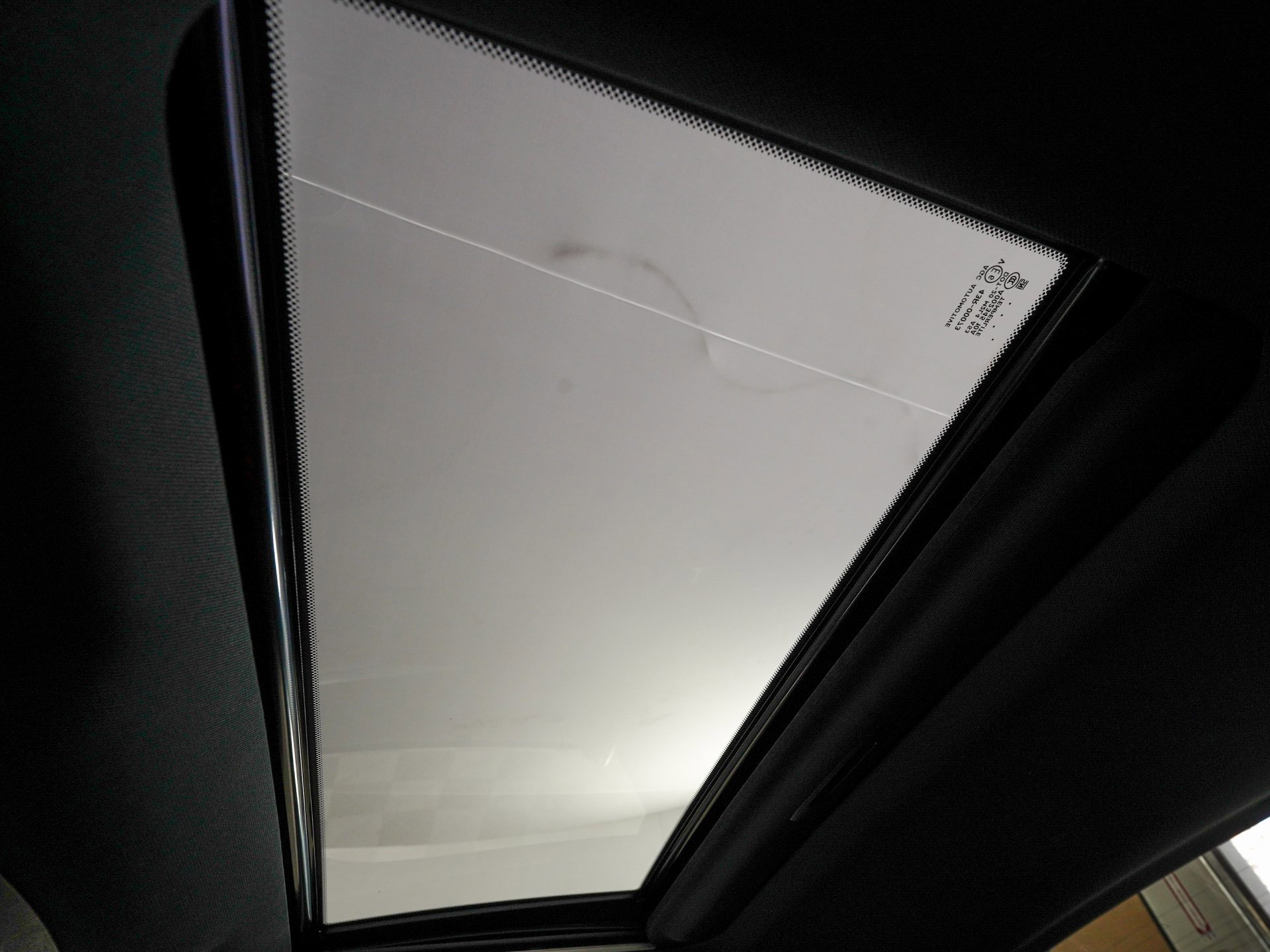 Used 2018 INFINITI Q60 Red Sport 400 w/ Pro Active Package image 24