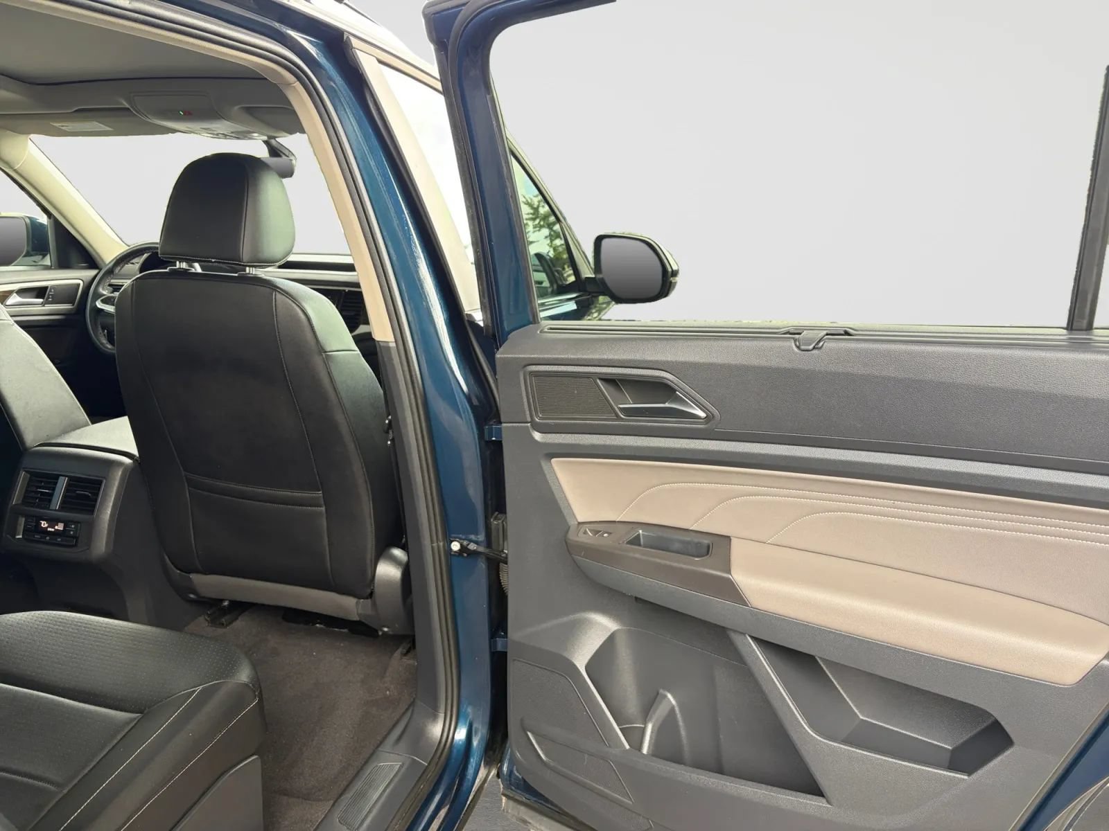 Used 2022 Volkswagen Atlas SE AWD/4WD image 18