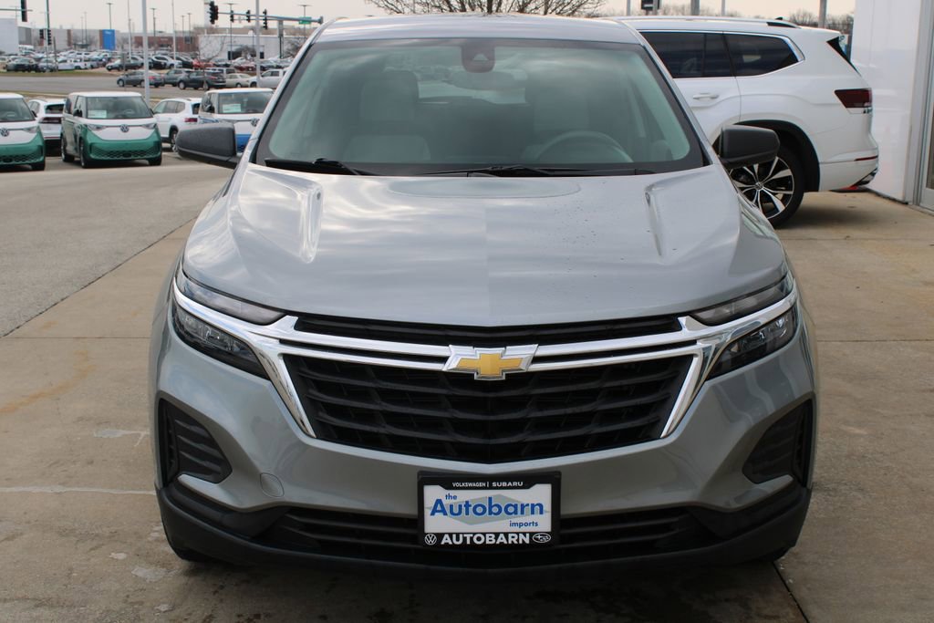 Used 2024 Chevrolet Equinox LS w/ LS Convenience Package FWD image 2