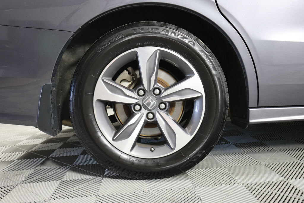 Used 2018 Honda Odyssey Touring image 7