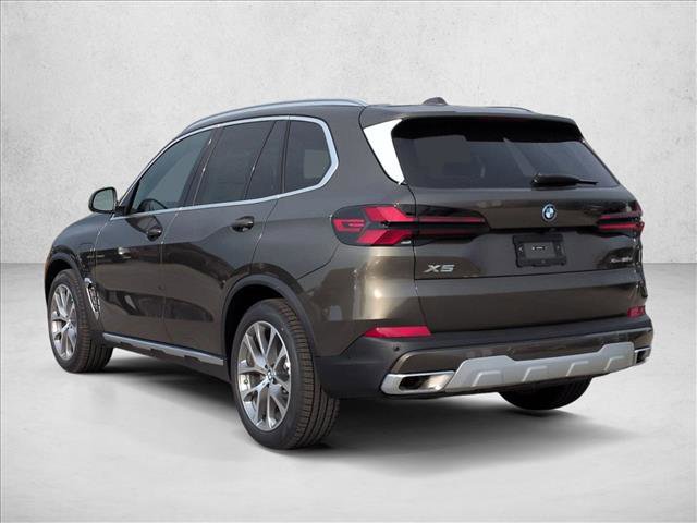 New 2026 BMW X5 xDrive50e image 9
