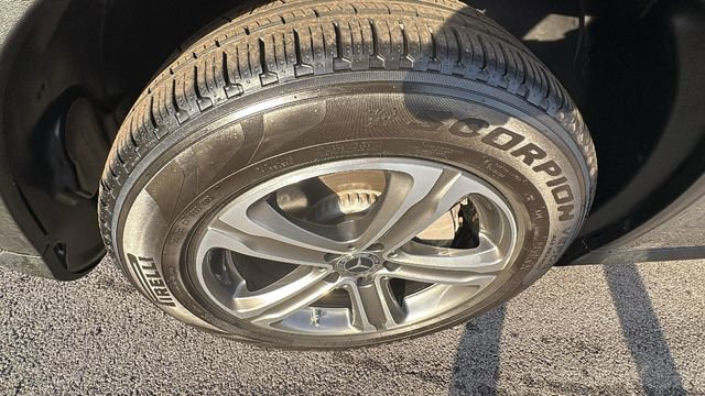 Used 2022 Mercedes-Benz GLC 300 image 9