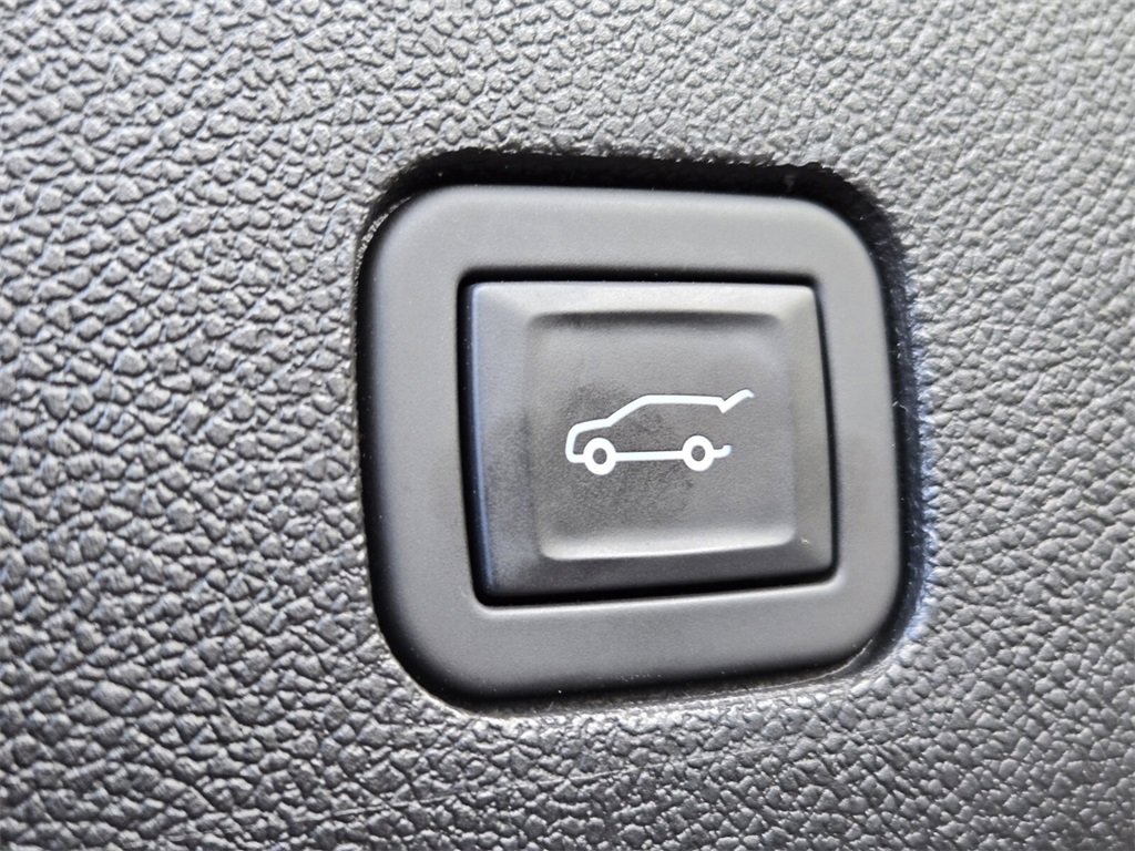 Used 2024 Cadillac XT6 Sport w/ Technology Package image 20