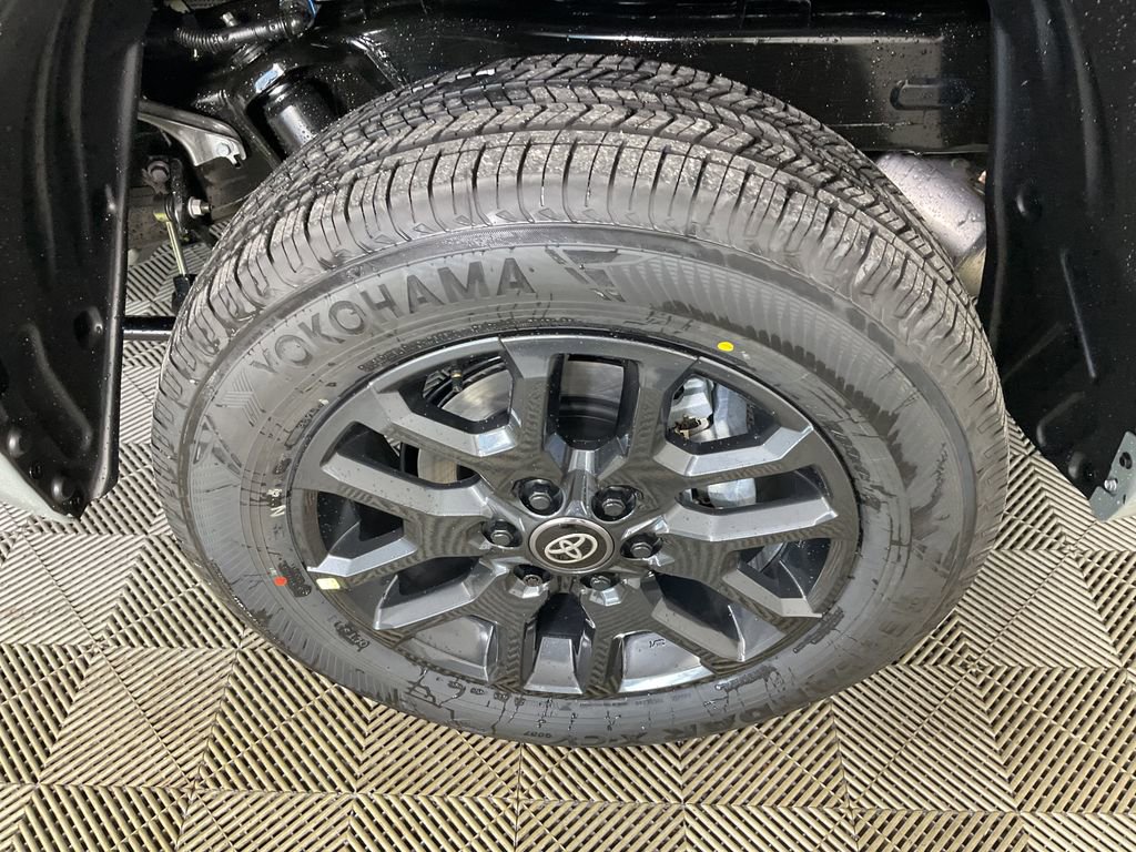 New 2026 Toyota Tundra Platinum image 5