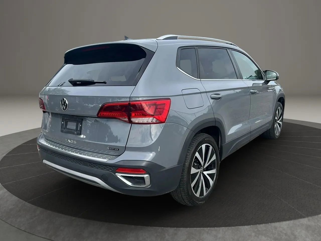 Used 2022 Volkswagen Taos SE AWD/4WD image 5