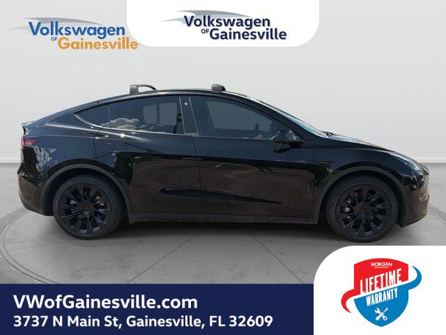 Used 2023 Tesla Model Y Long Range AWD/4WD image 2