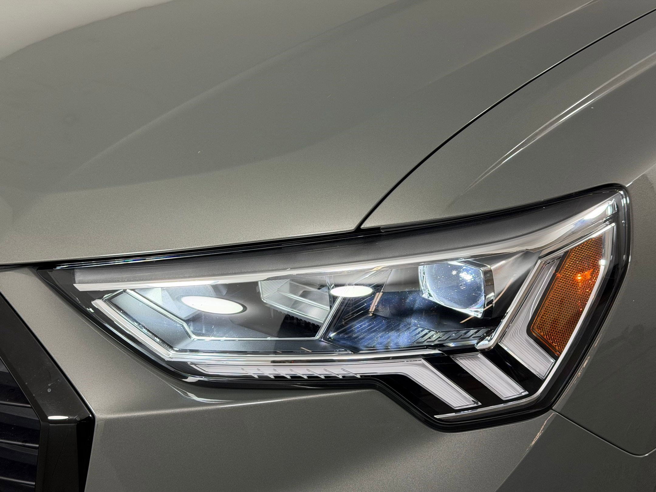 Certified 2025 Audi Q3 2.0T Premium w/ Convenience Package image 11