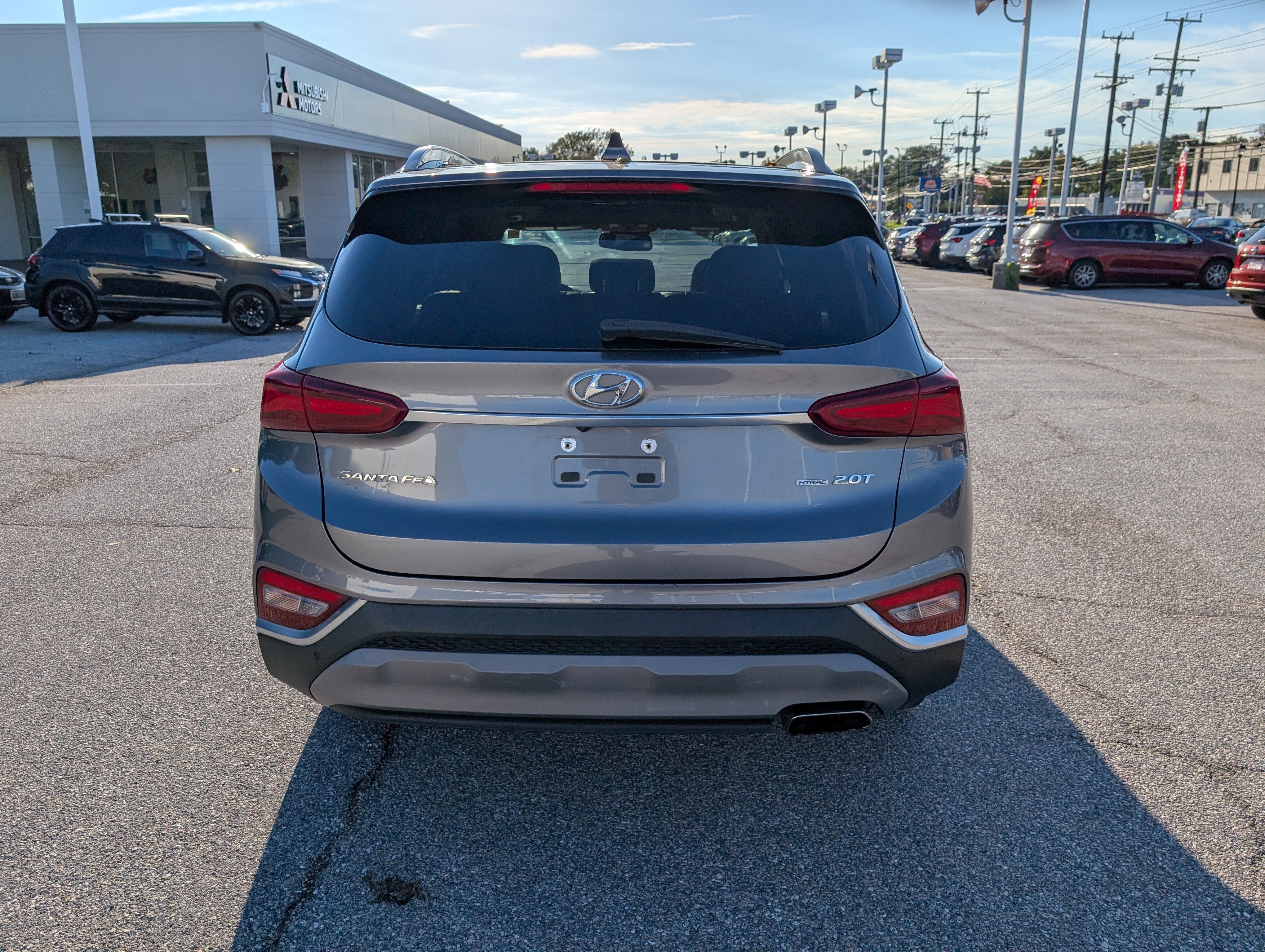 Used 2019 Hyundai Santa Fe Limited image 4
