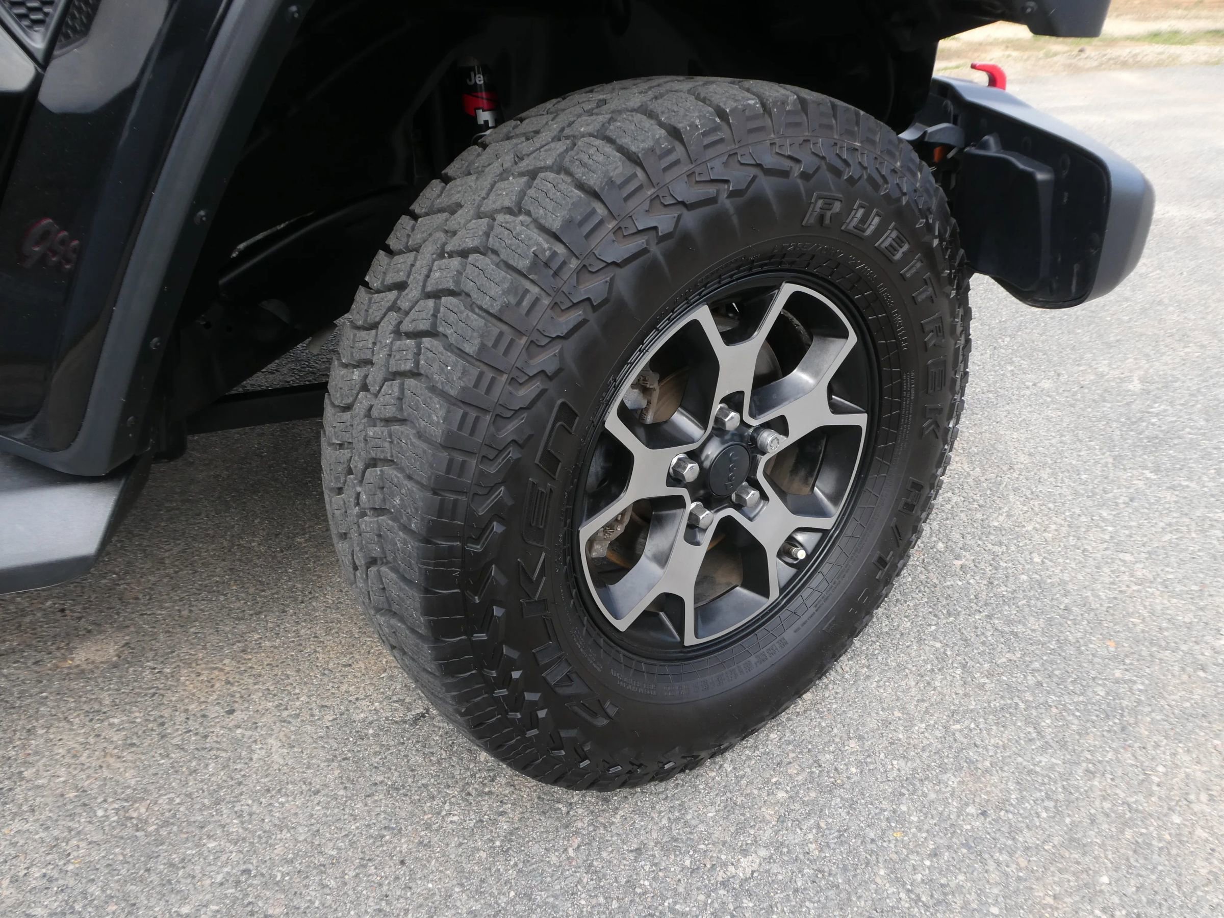 Used 2018 Jeep Wrangler Unlimited Rubicon w/ LED Lighting Group image 25