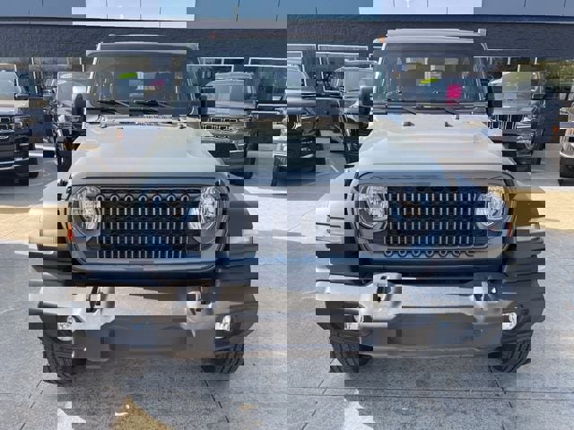 Certified 2025 Jeep Wrangler Sport AWD/4WD image 2