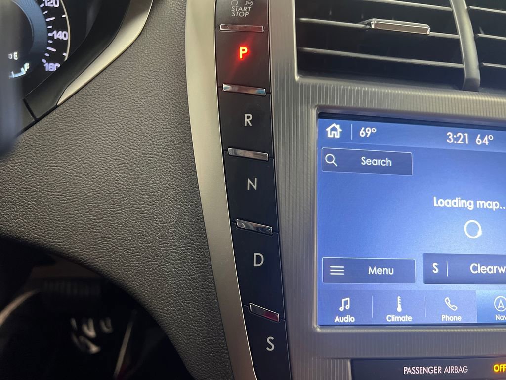 Used 2020 Lincoln MKZ w/ Convenience Package FWD image 26