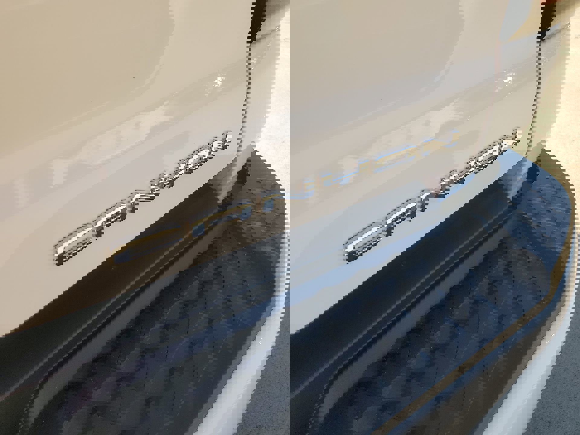 Used 2025 GMC Canyon Denali image 39